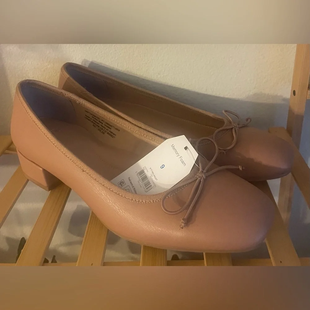 NEW…Time and Tru String Bow Block Heel Ballet Shoes